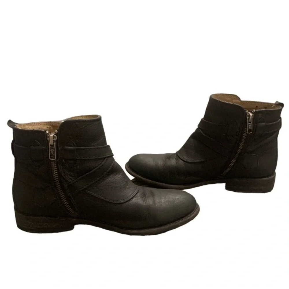 FRYE Jayden Cross Strap Black Leather Boots - Picture 4 of 10